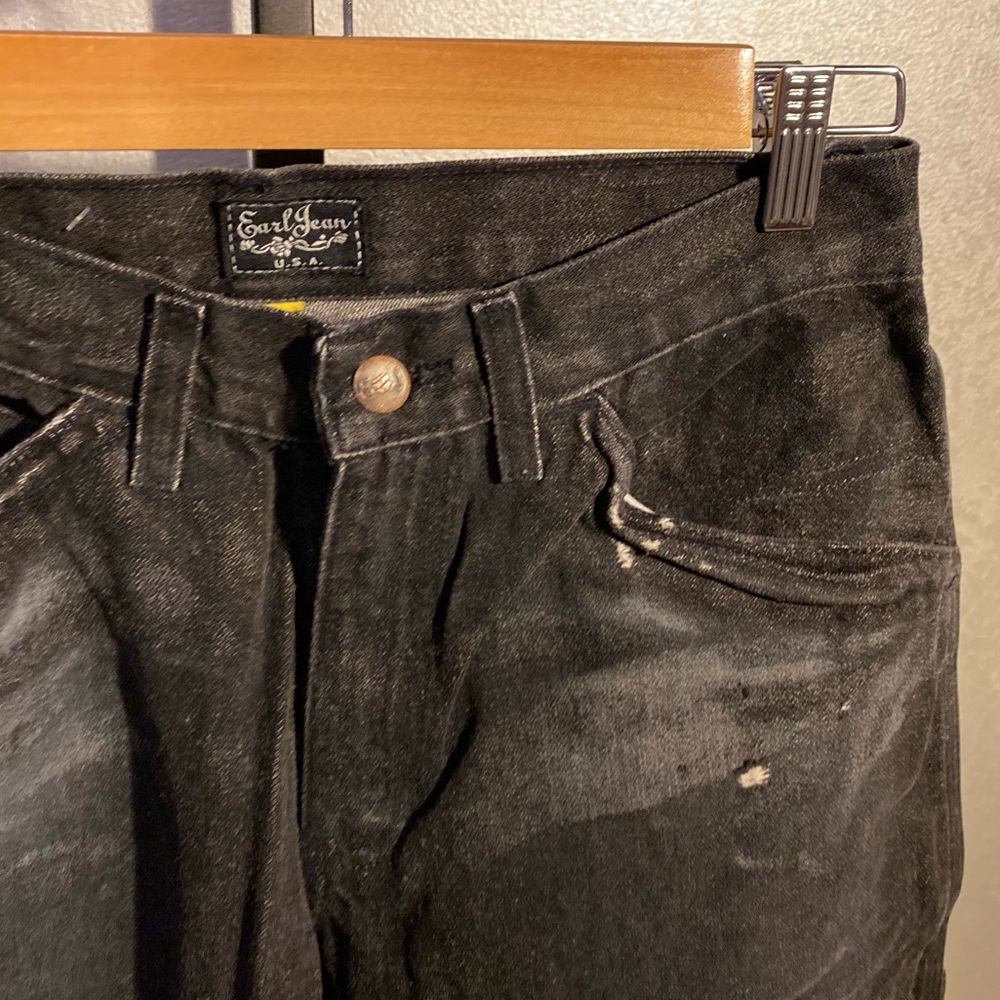 EARL JEANS black/gray washed, frayed hems denim.